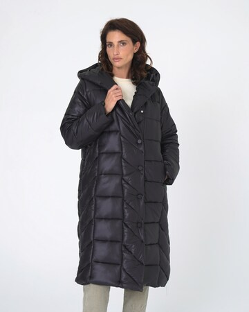 FRESHLIONS Winter coat 'Eva' in Black: front
