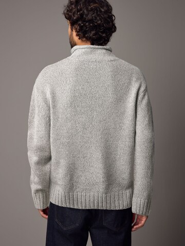 Next Pullover i beige