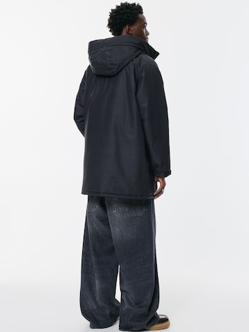 Pull&Bear Tussenparka in Zwart