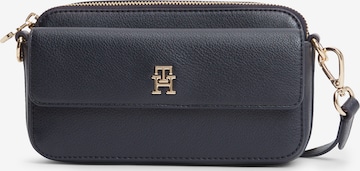 TOMMY HILFIGER Чанта с презрамки в синьо: отпред