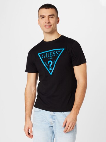 Tricou de la GUESS pe negru: față