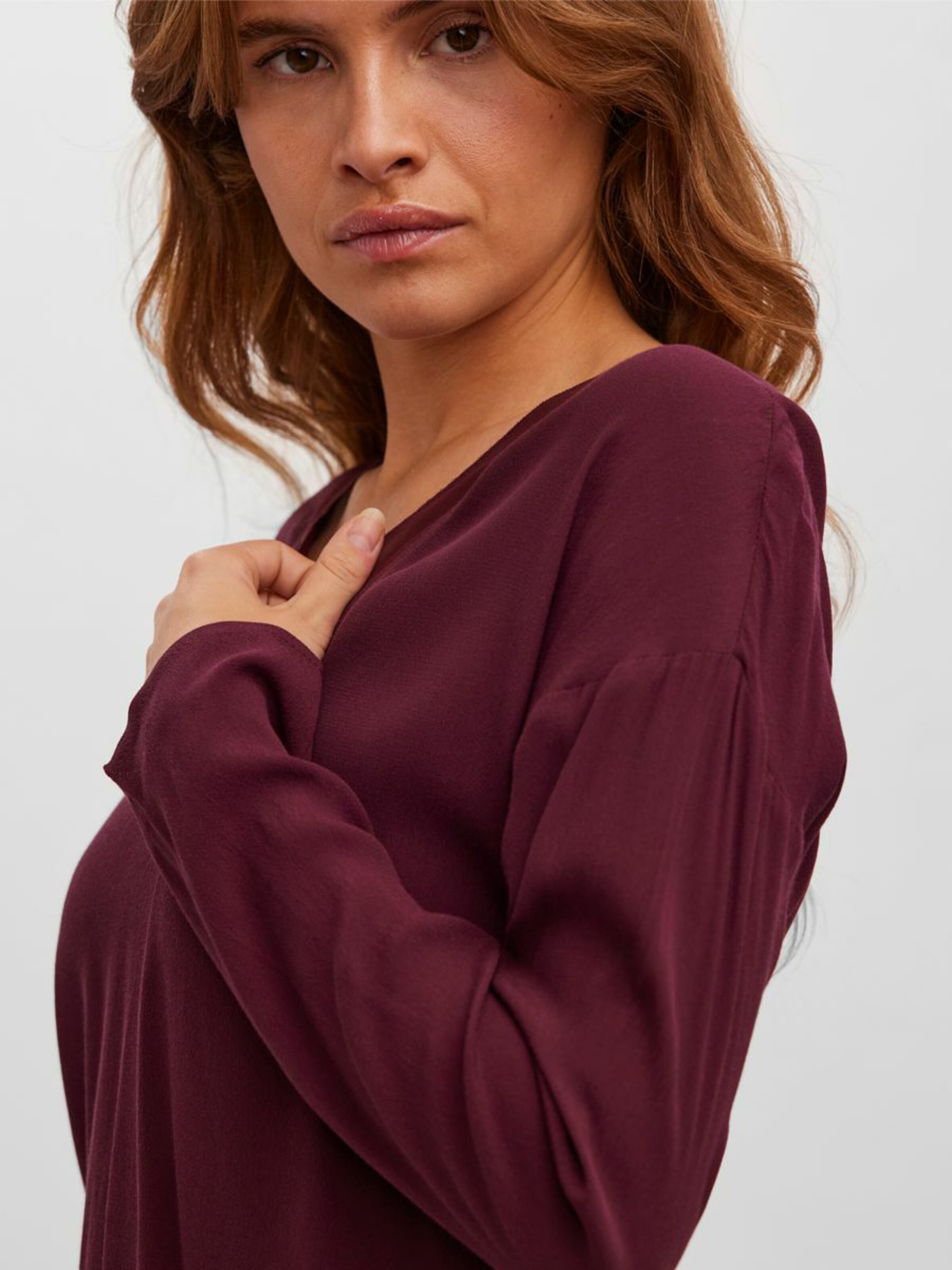 Frauen Blusen & Tuniken VERO MODA Bluse in Brombeer - AG24701 Frauen Blusen & Tuniken VERO MODA Bluse in Brombeer - AG24701