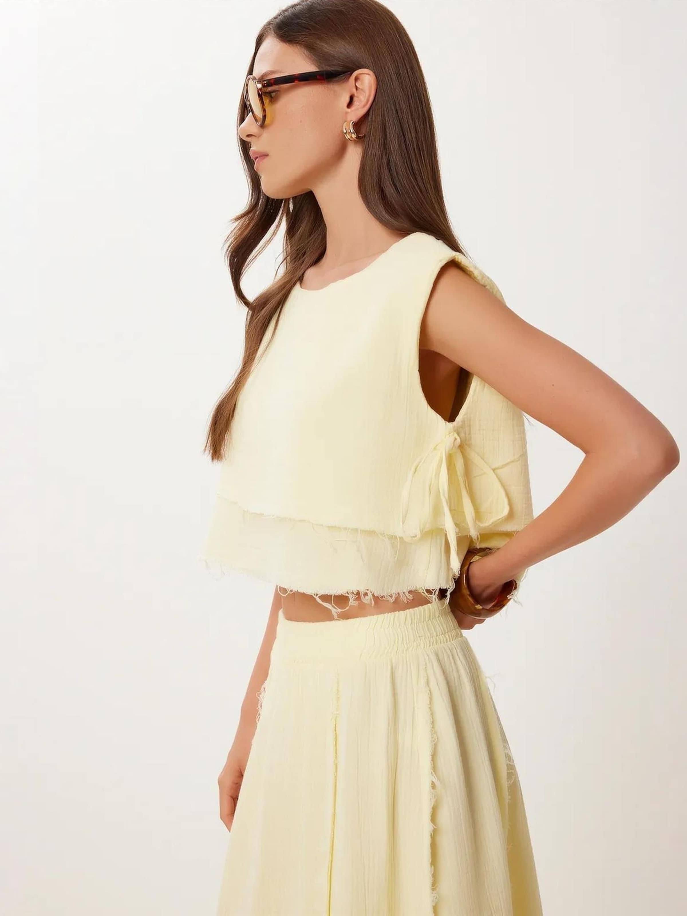 Completo pantalone di Happiness İstanbul in giallo