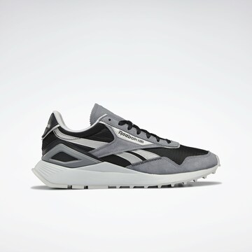 Reebok Sneaker in Grau