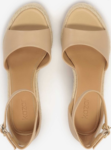 Sandalo di Kazar in beige