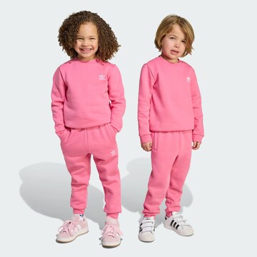 ADIDAS ORIGINALS - Ropa para correr 'Essentials' en rosa: frente