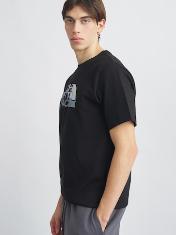 THE NORTH FACE Shirt 'Mountain Line' in Zwart