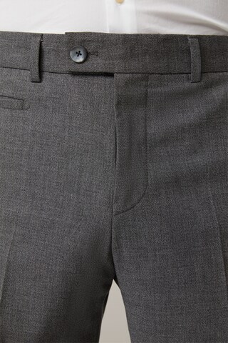 Regular Pantalon à plis 'Luc' STRELLSON en gris