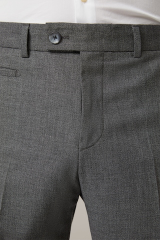 STRELLSON Regular Pantalon 'Luc' in Grijs