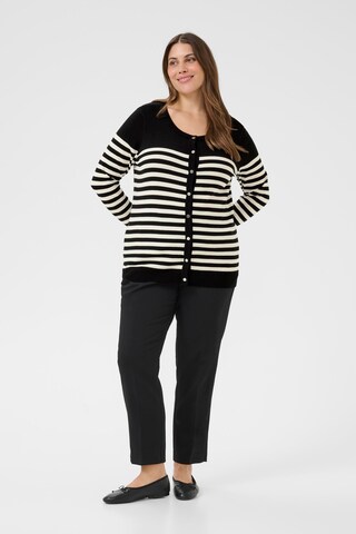 KAFFE CURVE Gebreid vest 'Lizzy' in Zwart