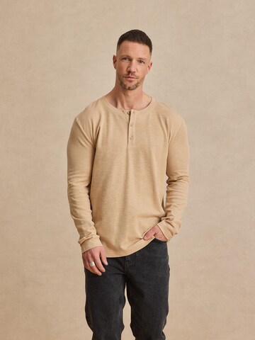 T-Shirt 'Tjark' DAN FOX APPAREL en beige : devant