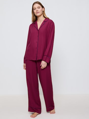 TRIUMPH - Pijama 'Amourette Jacquard' en rojo: frente