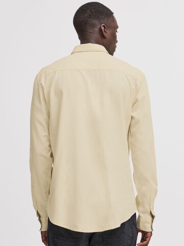 Coupe regular Chemise 'BHBOBBY' BLEND en beige