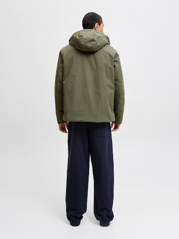 JACK & JONES Φθινοπωρινό και ανοιξιάτικο μπουφάν 'JJEKEEN' σε πράσινο