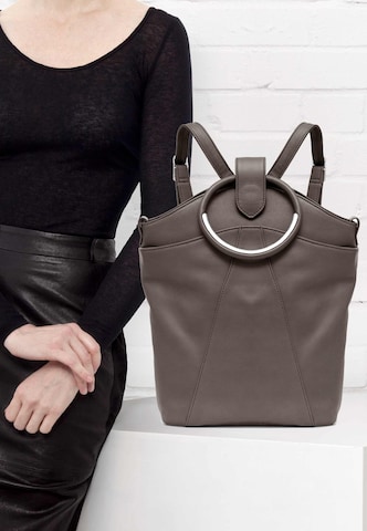 Gretchen Rucksack 'Maple Metal Backpack' in Grau: Vorderseite