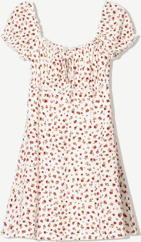 Bershka Kleid in Weiß: Vorderseite