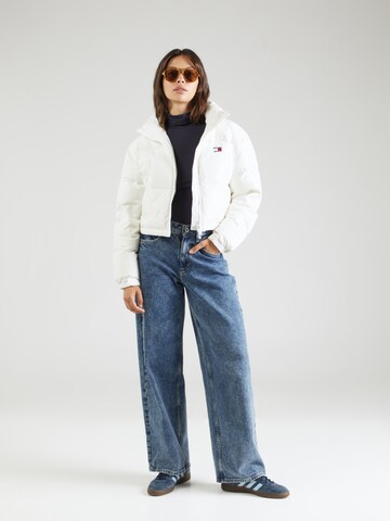 Tommy Jeans Jacke 'ALASKA' in Weiß
