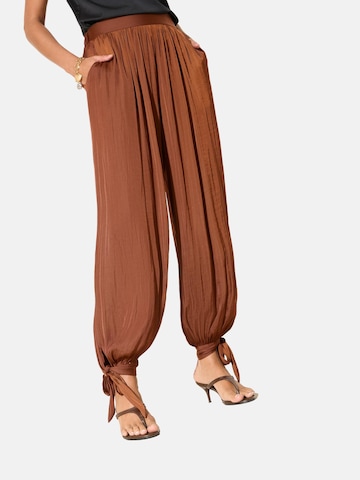 Friends Like These Tapered Broek in Bruin: voorkant