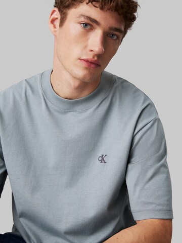 T-Shirt Calvin Klein Jeans en gris