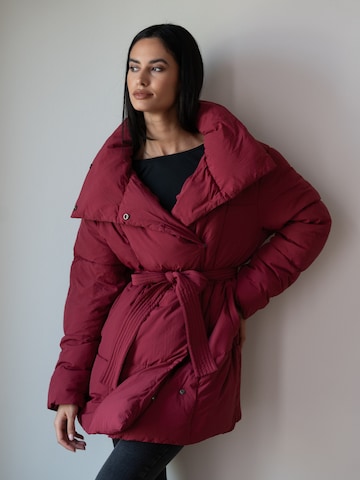 MYLAVIE by Sarah Harrison Talvejope, värv punane
