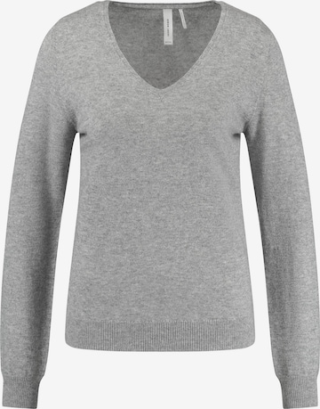 GERRY WEBER Sweater in Grey: front