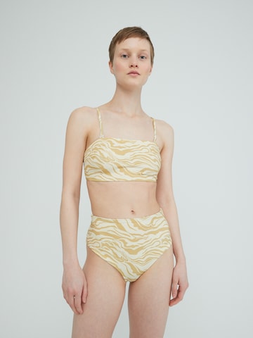 EDITED Bustier Bikinitoppi 'Caio' värissä beige: edessä