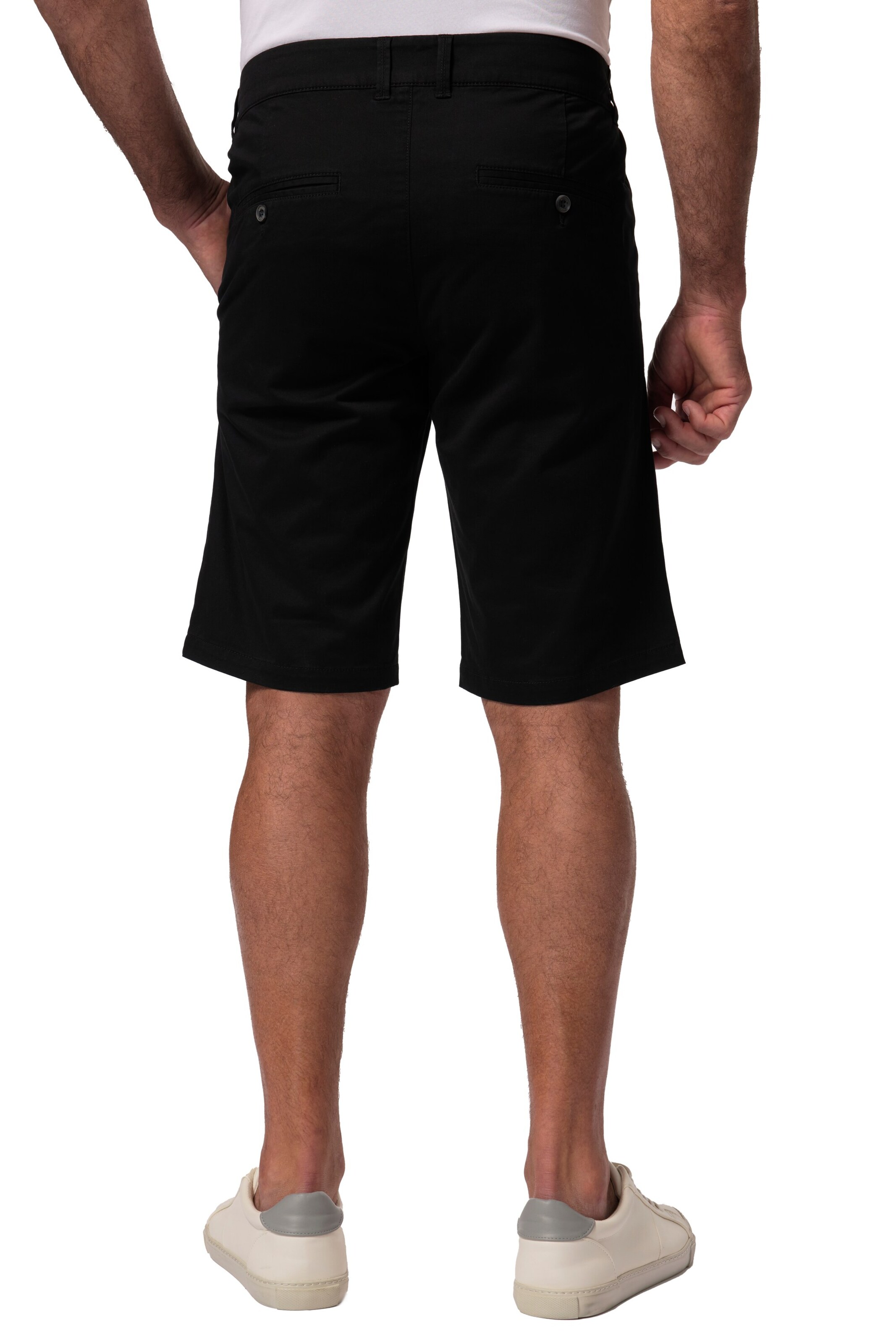 Boston Park Regular Trousers in Black