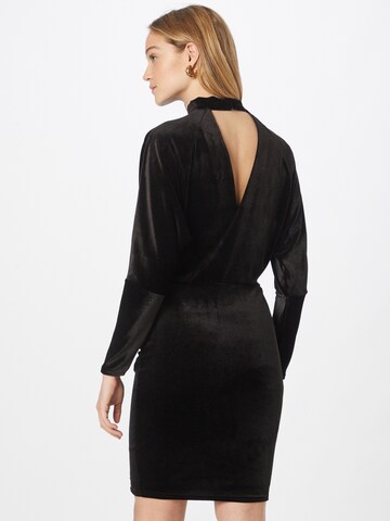 Orsay Šaty – černá