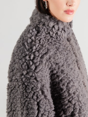 Giacca di mezza stagione di WEEKDAY in grigio