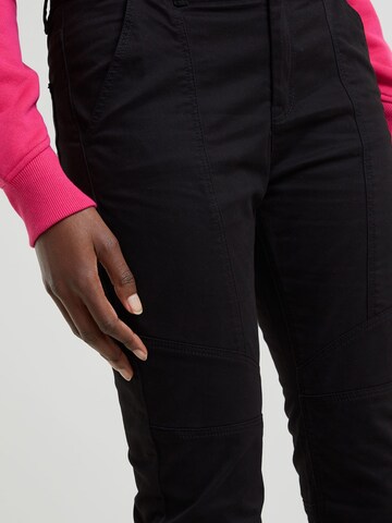 Slimfit Pantaloni di G-STAR in nero