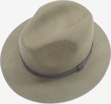 Chaplino Hat in Beige: front