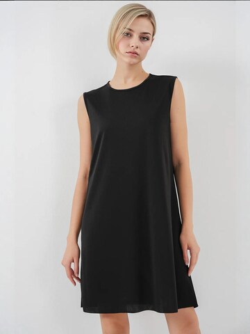 Robe Bigdart en noir : devant