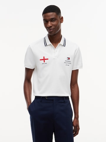 TOMMY HILFIGER Μπλουζάκι 'STANDARD COUNTRY ENG' σε λευκό: μπροστά