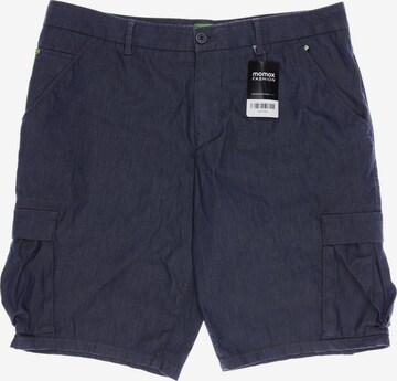 BOSS Shorts in 34 in Green: front