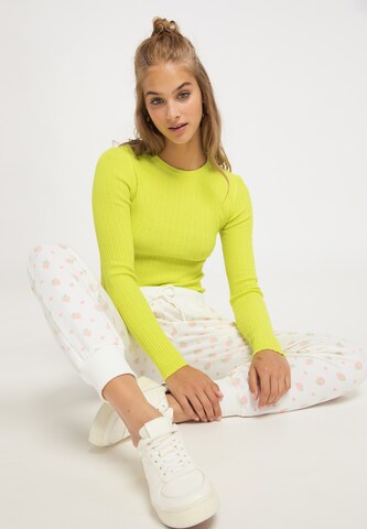 MYMO - Tapered Pantalón en blanco