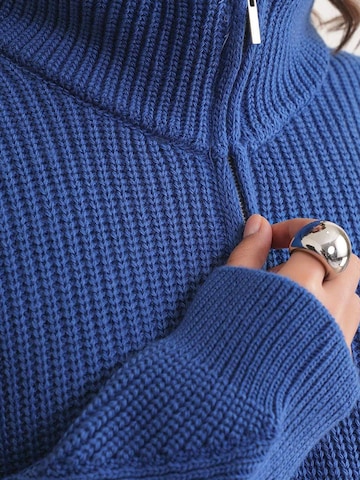 Pullover di MixRay in blu