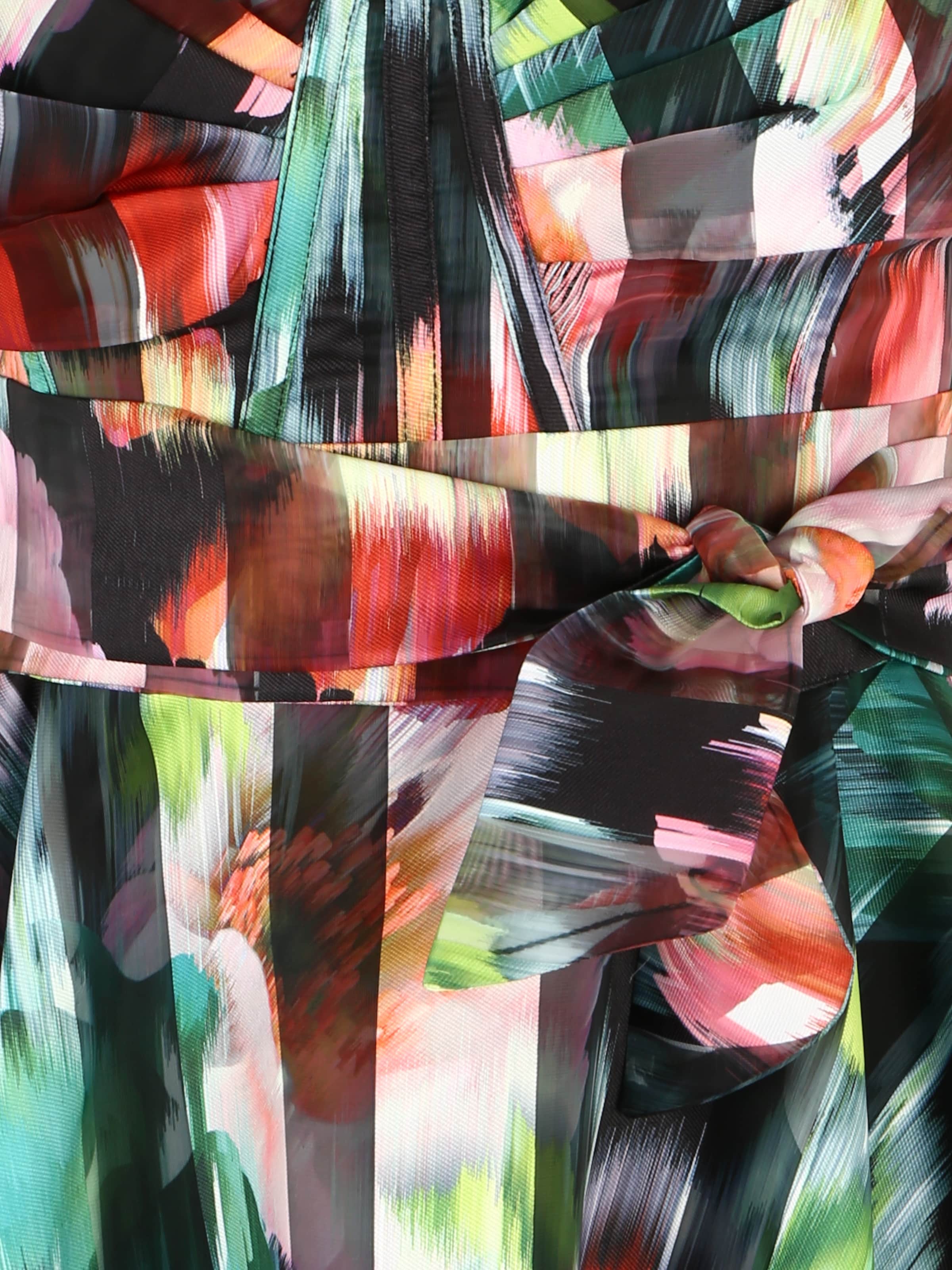 Coast Petite Evening dress in Black