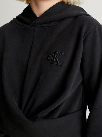 Calvin Klein Jeans Sweatshirt in Schwarz