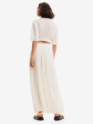Desigual Φόρεμα σε λευκό