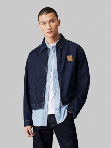 Veste mi-saison Calvin Klein Jeans en bleu : devant
