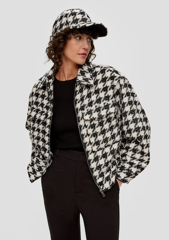 s.Oliver Cap in Black