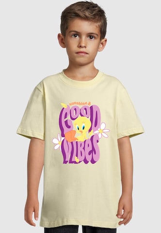 ABSOLUTE CULT Shirt 'Looney Tunes - Tweeday Sunshine And Good Vibes' in Geel: voorkant