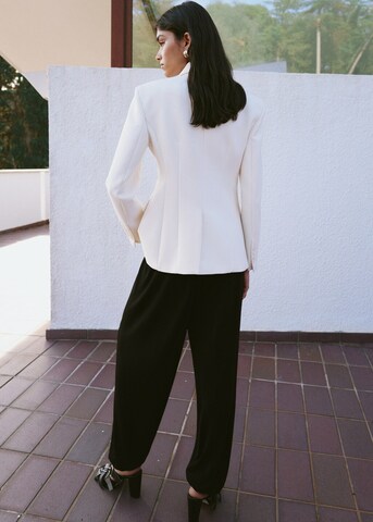 MANGO Tapered Hose 'Bombi' in Schwarz