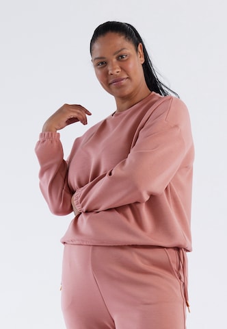 Q by Endurance Athletic Sweatshirt 'Karina' in Red: front