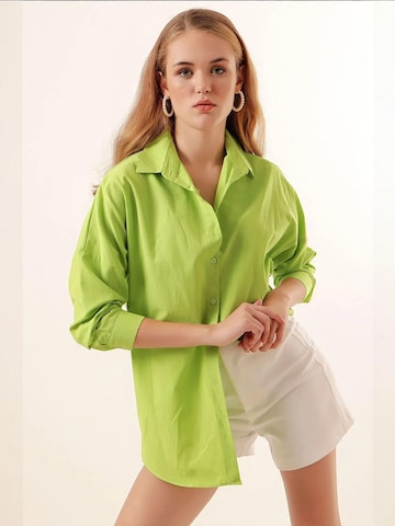 Bigdart Blouse in Green