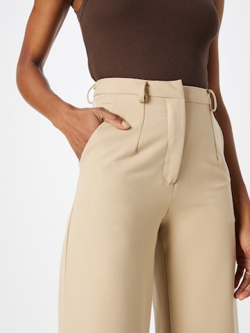 Wide leg Pantaloni eleganți de la minimum pe bej