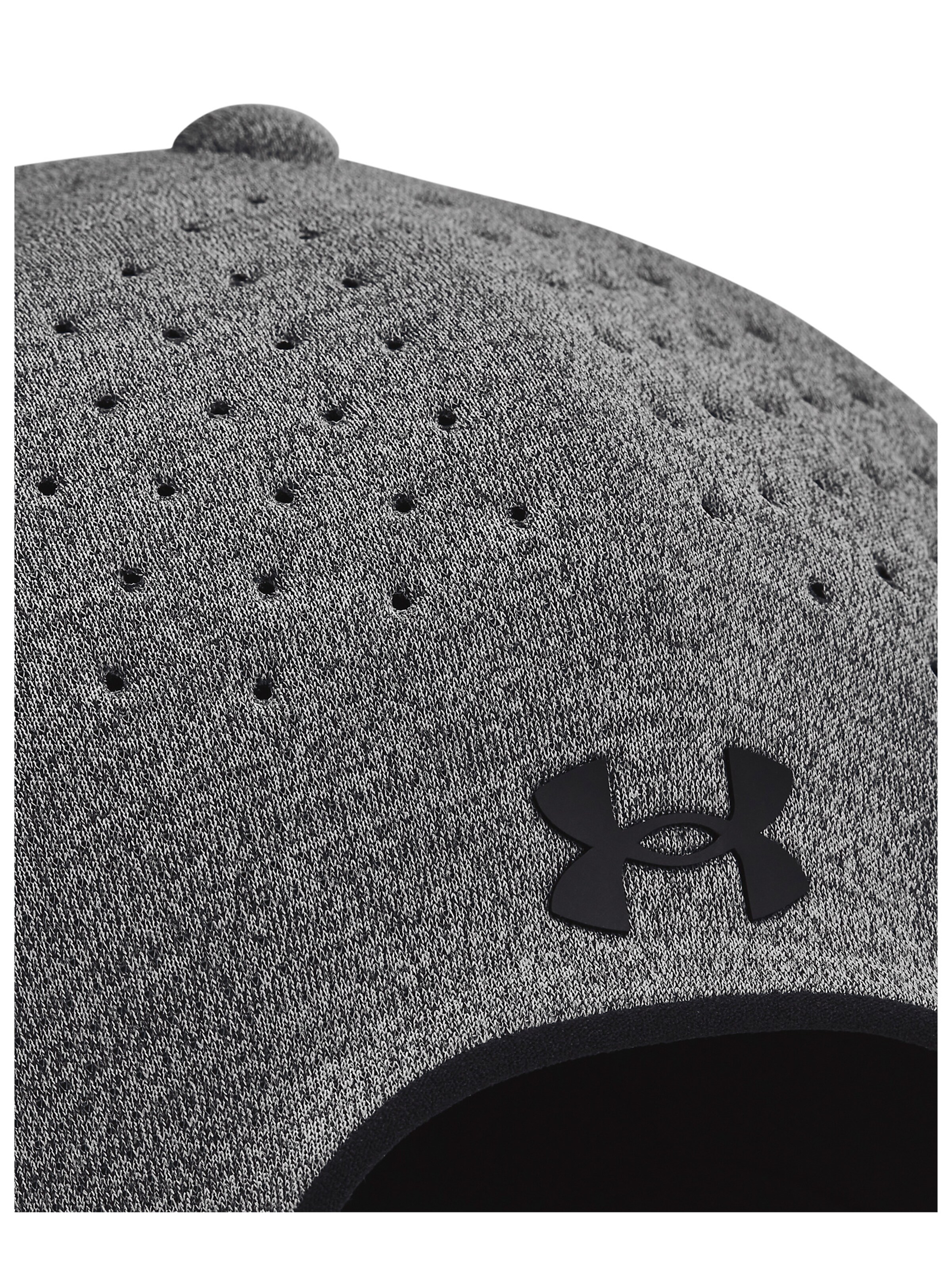 UNDER ARMOUR Sports cap in Grey