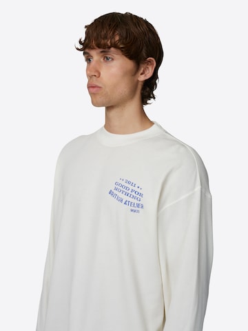 Good For Nothing Shirt in Wit