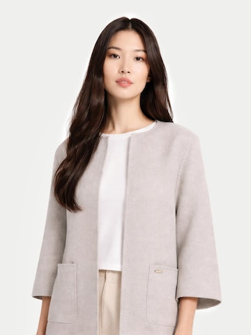 GOBI Cashmere Trui 'Patch Pocket Cashmere Poncho Jacket' in Grijs