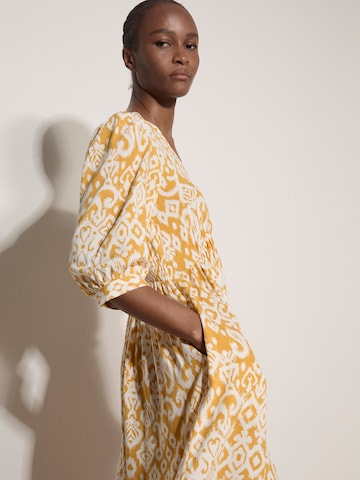Robe ' ' Apricot en jaune